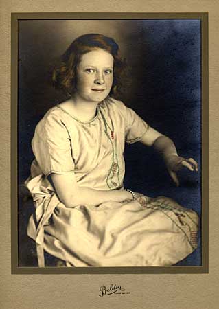 Photo: Geneva Ethel Morehouse S. at about age 12. 18K file.